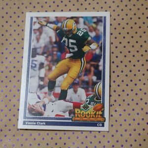 Vinnie Clark #645 Football Card